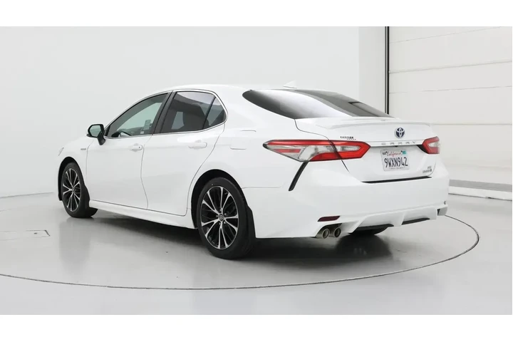 $19998 : Toyota Camry Hybrid 2018 SE image 2