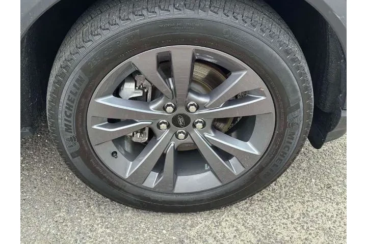 $30188 : Ford Explorer 2023 AWD XLT 4 image 9