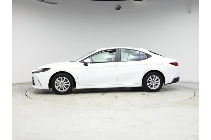 $26998 : Toyota Camry 2025 LE 4dr Sed image 3