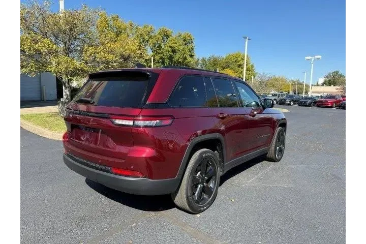$28995 : Jeep Grand Cherokee 2023 4x4 image 6