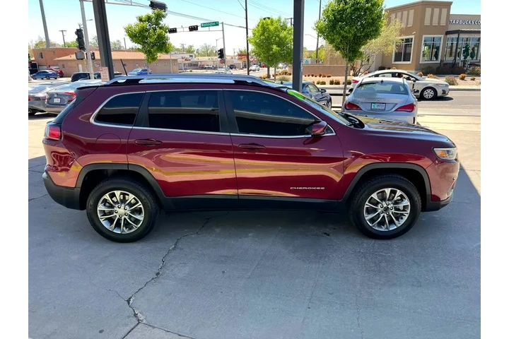 2020 Cherokee Latitude Plus 4 image 4