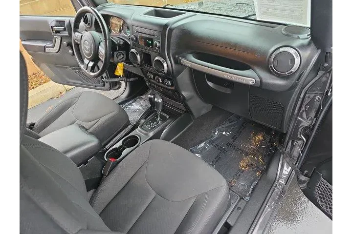 $18995 : Jeep Wrangler JK 2018 4x4 Sp image 9