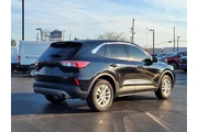 $21422 : Ford Escape 2022 AWD SE 4dr thumbnail