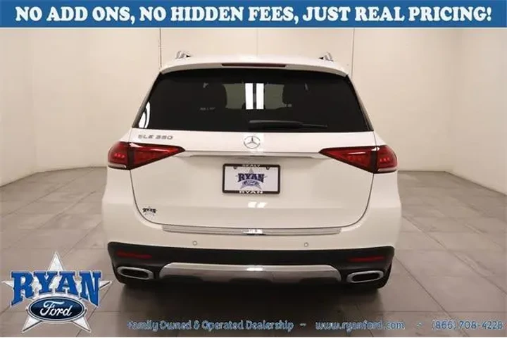 Mercedes-Benz GLE 2022 GLE 3 image 4