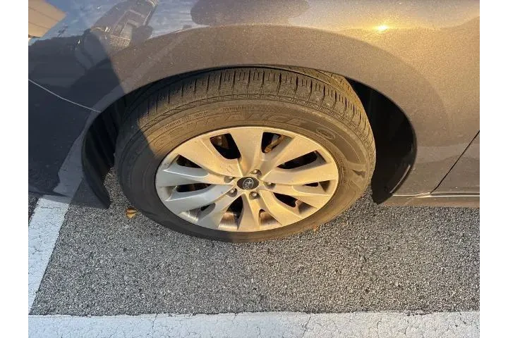 $15000 : Subaru Legacy 2016 AWD 2.5i image 8