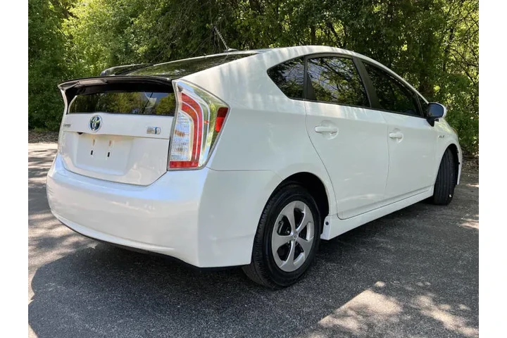 $1 : 2015 Prius Three image 7