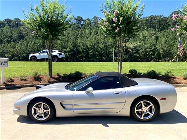 $20981 : 2004 Corvette Convertible image 4