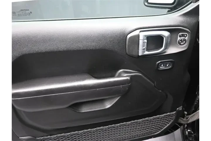 $31577 : Jeep Wrangler Unlimited 2020 image 5