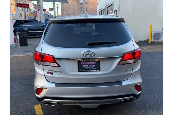 $12995 : 2017 Santa Fe SE image 7