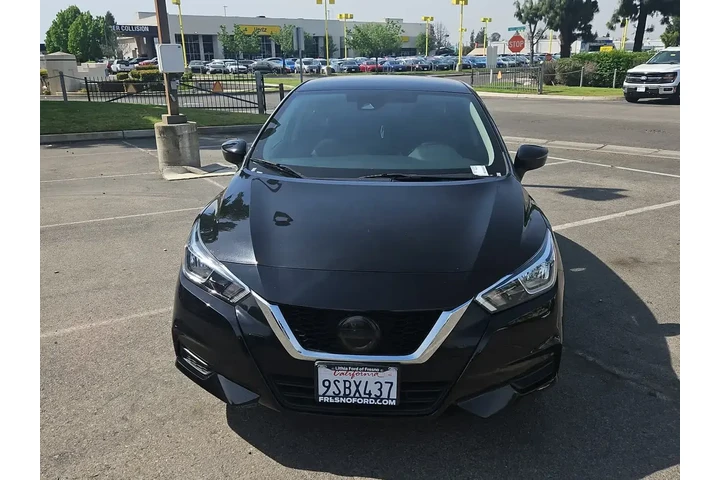 $14500 : Nissan Versa 2021 SV 4dr Sed image 4