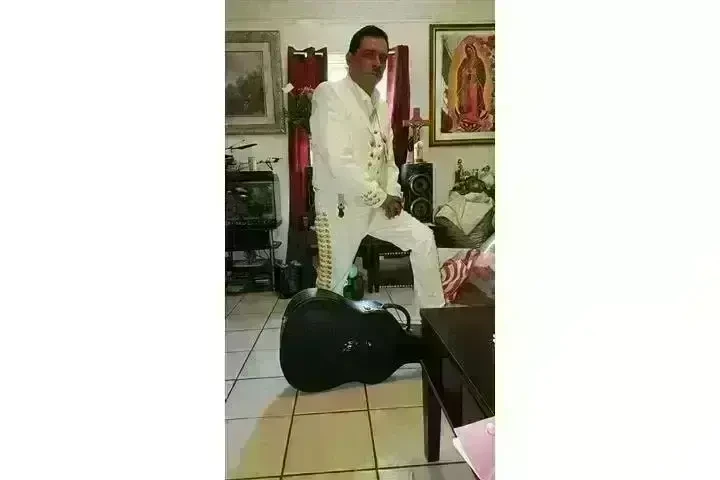 MARIACHI MÚSICA VARIABLE EN LA image 1