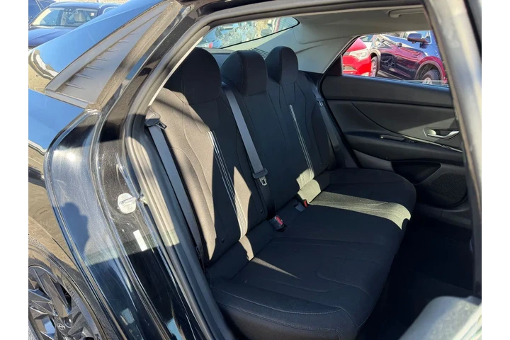 $21987 : Hyundai ELANTRA 2022 SEL 4dr image 10