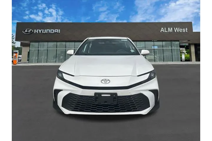 $24920 : Toyota Camry 2025 SE 4dr Sed image 2