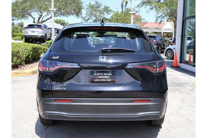 $17295 : Honda HR-V 2023 LX 4dr Cross image 9