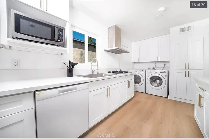 $1275 : Santa Ana Available 3 & 1 image 4