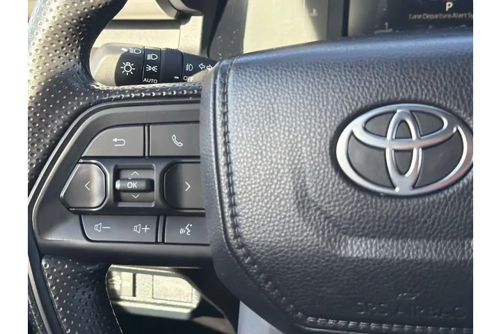 $37540 : Toyota Tacoma 2025 4x4 SR5 4 image 10