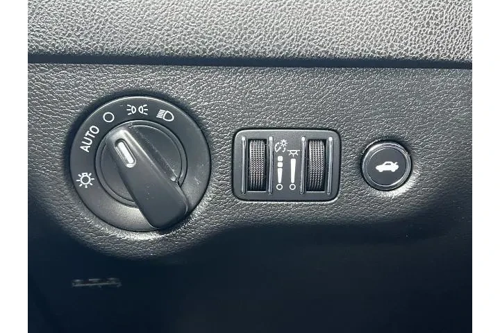 $18947 : Dodge Charger 2023 SXT 4dr S image 5