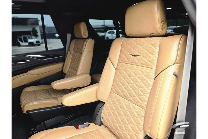 $63995 : Cadillac Escalade Sport image 5