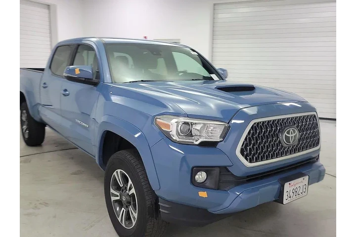 $33998 : Toyota Tacoma 2019 4x4 TRD S image 1