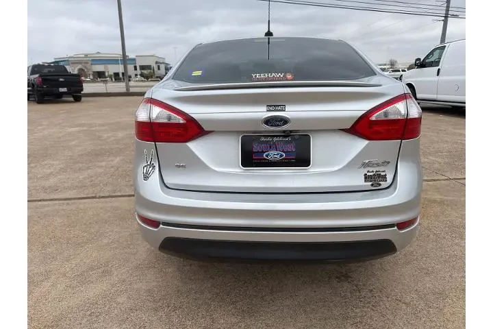 $7688 : Ford Fiesta 2018 SE 4dr Seda image 6