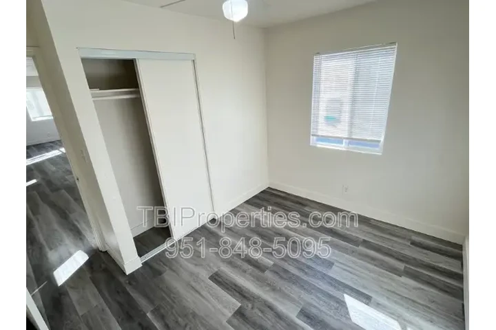 $1925 : Rento casita En San Bernardino image 6