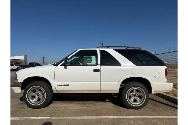 $4400 : Chevrolet Blazer 2001 LS 2WD image 2