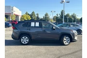 $24850 : Toyota RAV4 2019 LE 4dr SUV thumbnail