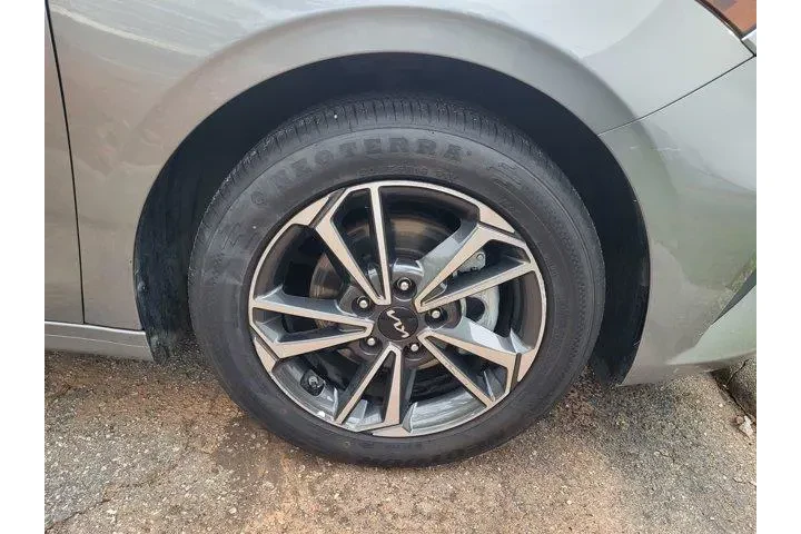 $15321 : Kia Forte 2023 LX 4dr Sedan image 7