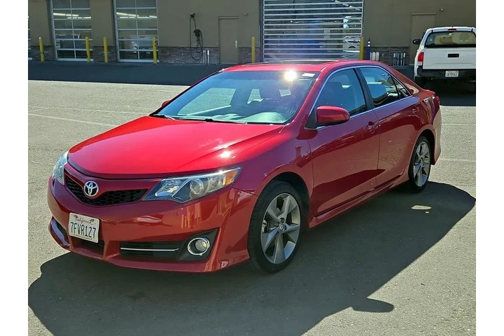 $14998 : Toyota Camry 2014 SE 4dr Sed image 3