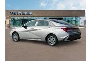 $20544 : Hyundai ELANTRA 2024 SEL 4dr thumbnail