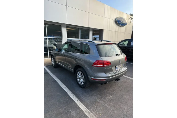 $12513 : Volkswagen Touareg 2016 AWD image 5