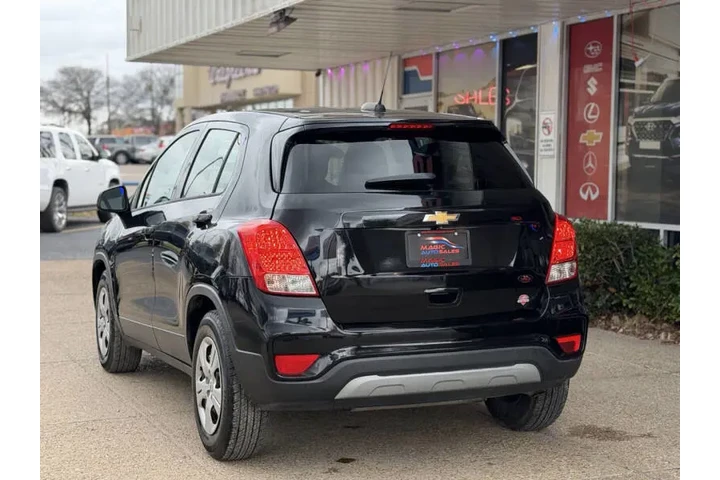 $14999 : 2018 Trax LS image 7