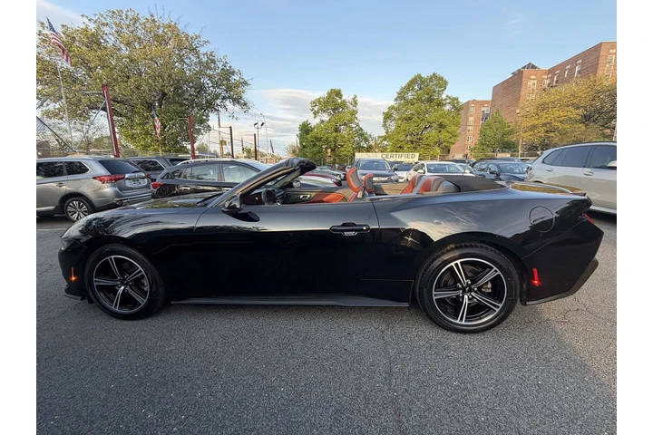 $30490 : Ford Mustang 2024 EcoBoost P image 7