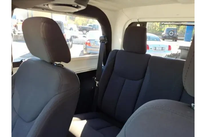 $12991 : Jeep Wrangler 2013 4x4 Sport image 9