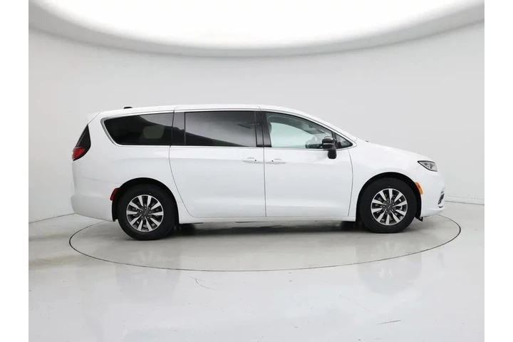 $28998 : Chrysler Pacifica Plug-In Hy image 7