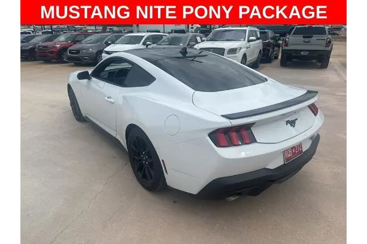 $30595 : Ford Mustang 2025 EcoBoost 2 image 2