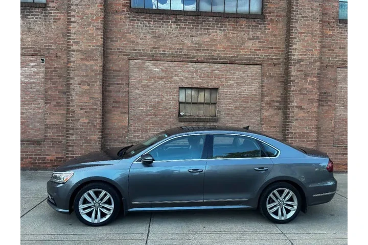 $9999 : 2017 Passat 1.8T SEL Premium image 4