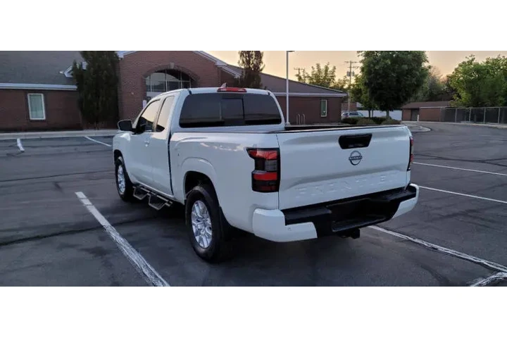 $27500 : 2024 Frontier SV image 7