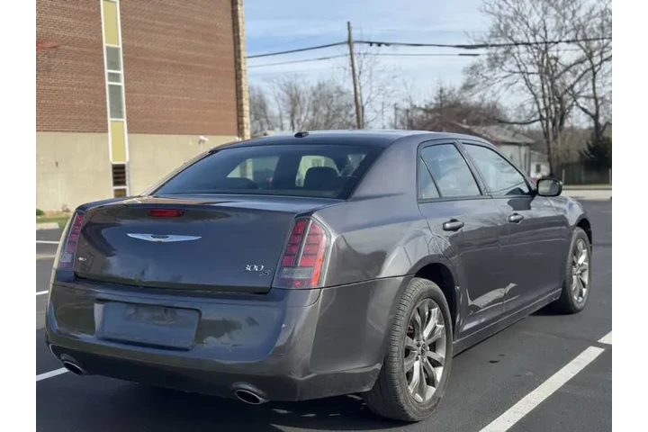 $8999 : 2014 300 S image 6