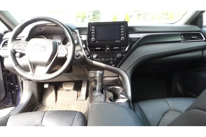 $19975 : 2022 Camry SE image 10