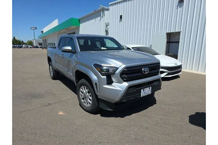 $34900 : Toyota Tacoma 2024 4x2 SR5 4 image 1