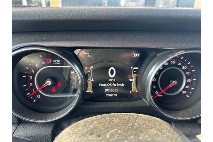 $38963 : Jeep Gladiator 2021 4x4 Moja image 9