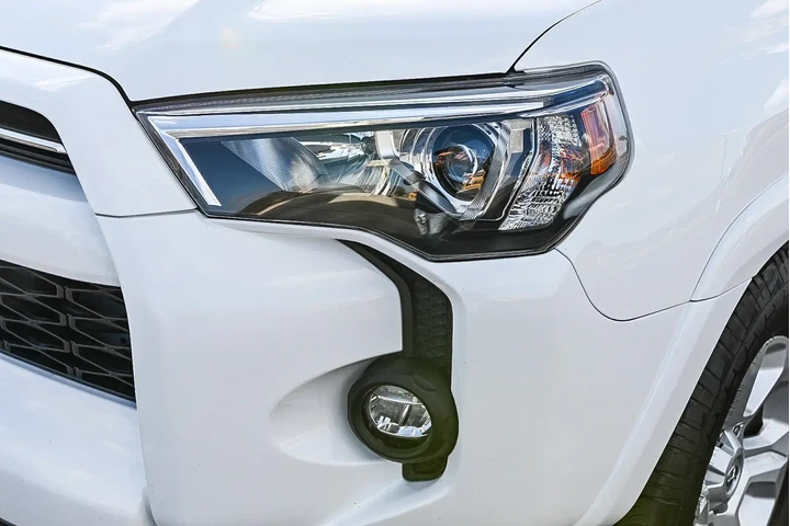 Toyota 4Runner 2022 4x2 SR5 image 4