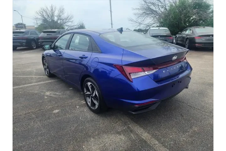 $19900 : Hyundai ELANTRA 2023 SEL 4dr image 8
