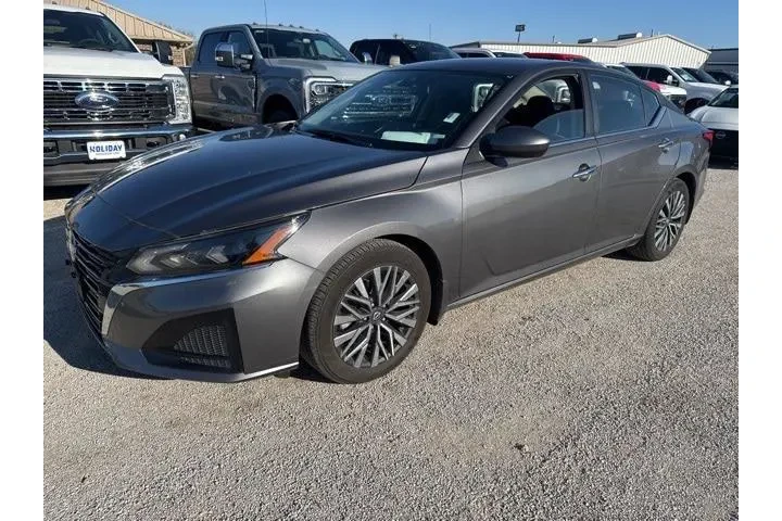 $21200 : Nissan Altima 2024 2.5 SV 4d image 1