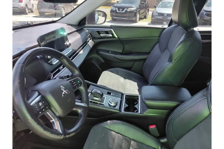 $16900 : 2022 Outlander SE Launch Edit image 6