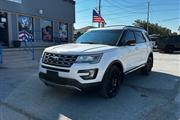 $13900 : 2016 Explorer XLT thumbnail