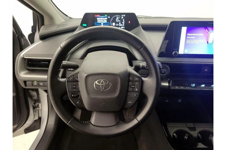 $24998 : Toyota Prius 2024 LE 4dr Hat image 10