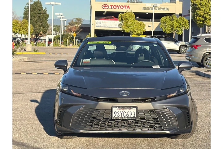 $31875 : Toyota Camry 2025 SE 4dr Sed image 2