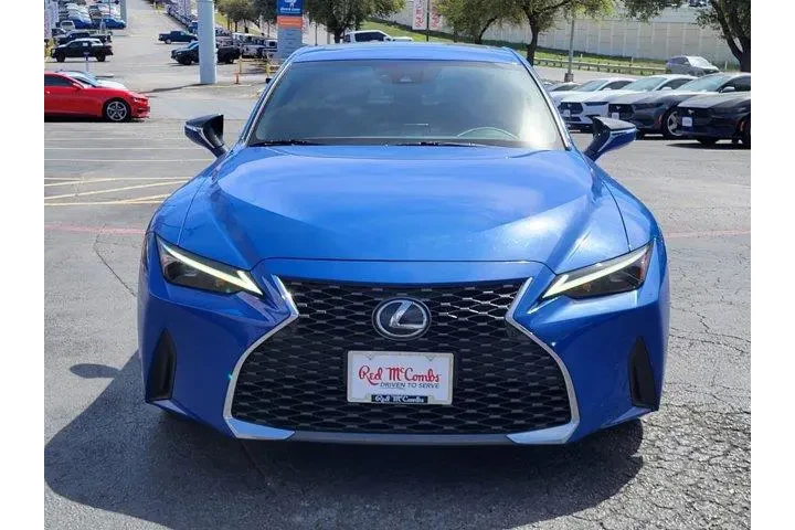 $38600 : Lexus IS 300 2024 4dr Sedan image 8